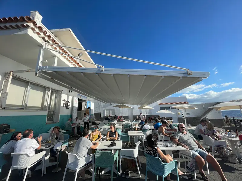 pérgola lona restaurante